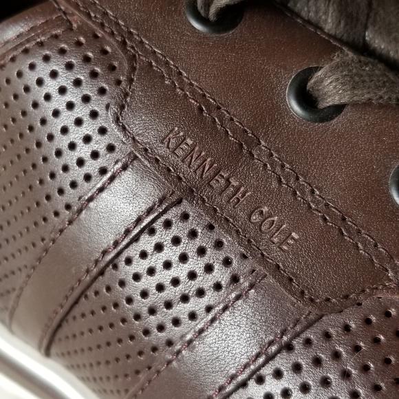 *PRE LOVED* Men's Kenneth Cole Leather Sneakers - Picture 4 of 8